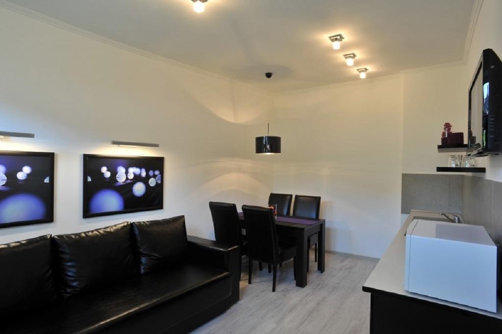 Apartments On Nalivayka Львов Номер фото